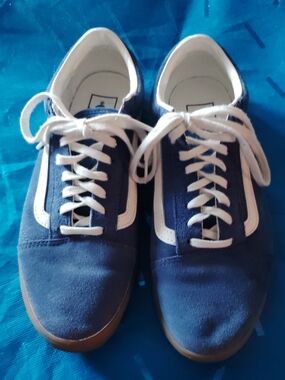 Classic Navy Canvas Unisex Sneakers with White Accents